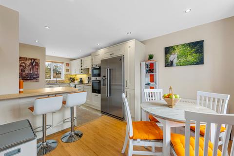 4 bedroom detached house for sale, Carlton Tye, Horley, Surrey, RH6
