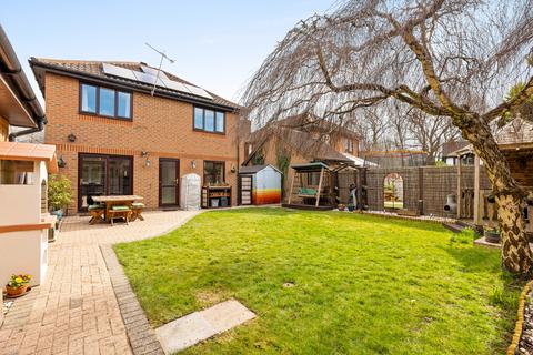 undefined, Carlton Tye, Horley, Surrey, RH6