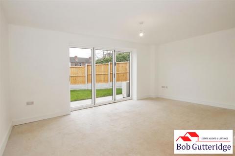 3 bedroom townhouse for sale, Heath Street, Newcastle, Staffs