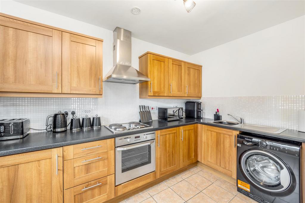 Flat 34, Freiston Terrace (Boston)-10.jpg