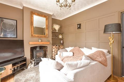 4 Button Street, Swanley, BR8 8DY