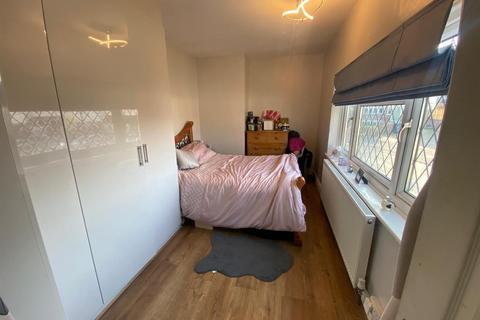 3 bedroom semi-detached house for sale, Lawrence Hill, London