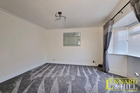 24 Lucas Road, Grays, RM17 5AJ