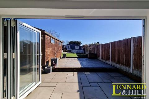 24 Lucas Road, Grays, RM17 5AJ