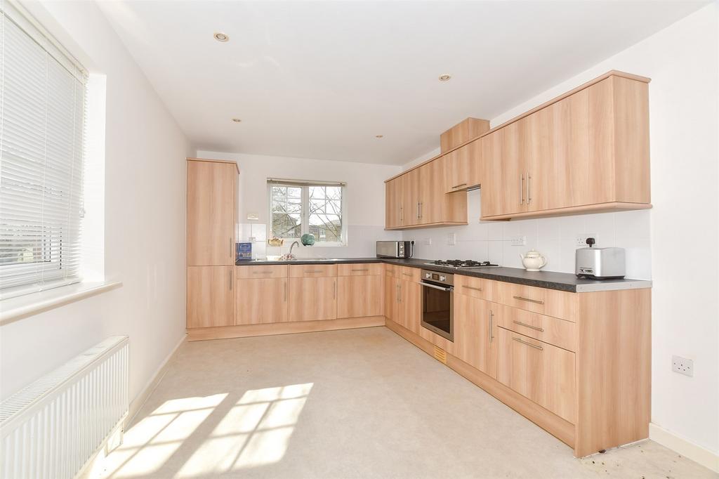 Lounge/Kitchen