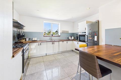 4 Cherry Orchard, Staverton, Cheltenham, GL51 0TR