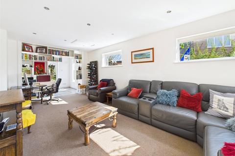4 Cherry Orchard, Staverton, Cheltenham, GL51 0TR