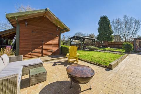 4 Cherry Orchard, Staverton, Cheltenham, GL51 0TR