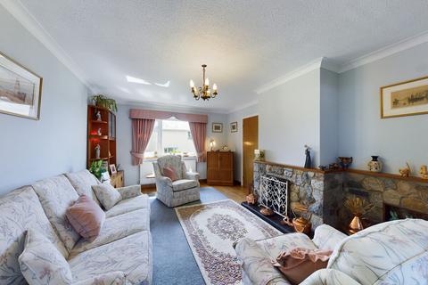 undefined, Lon Ganol, Llandegfan, Anglesey, LL59