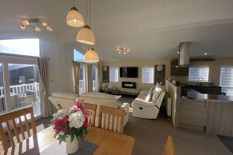 3 bedroom lodge for sale, Plas Coch, Llanfairpwllgwyngyll, Anglesey, LL61