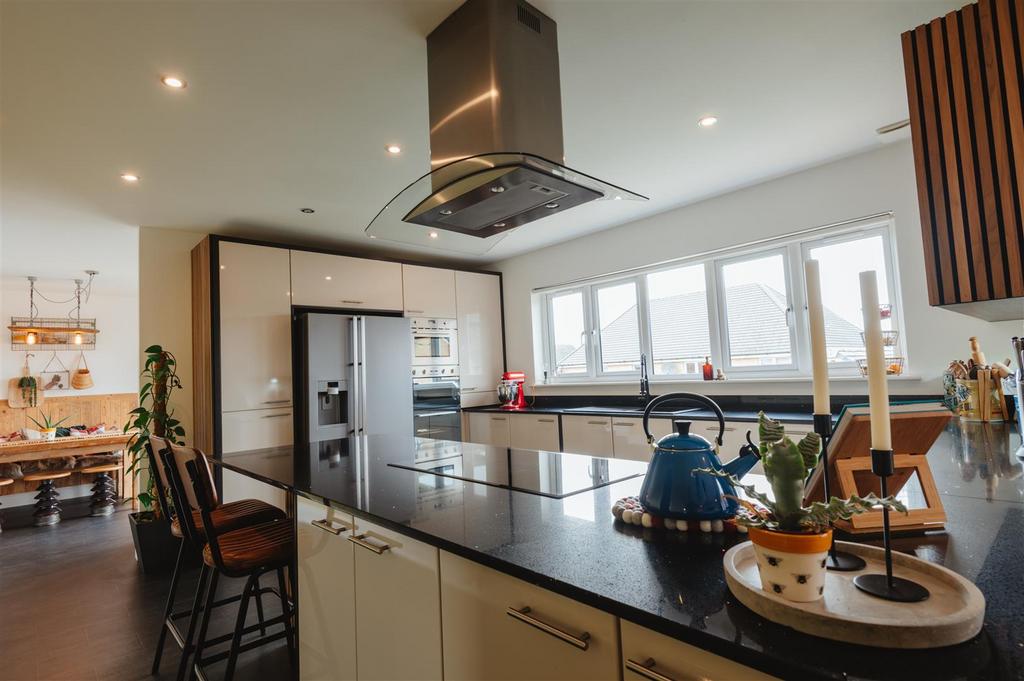 4 Clocherlee Place-28.jpg