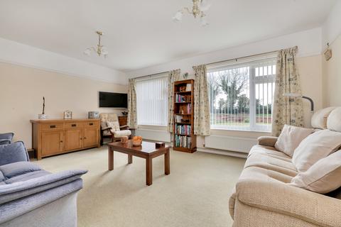 4 bedroom detached bungalow for sale, Cold Overton Road, Langham