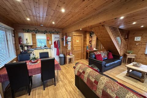undefined, Lon Ganol, Llandegfan, Anglesey, LL59