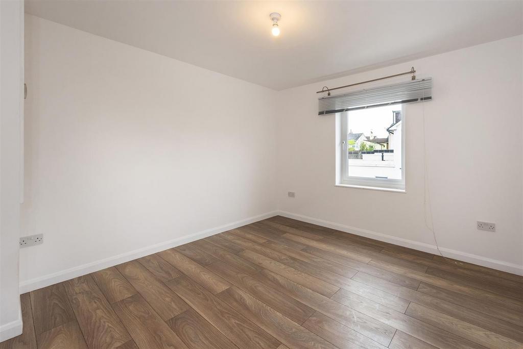 Flat 118 A Camden Rd, TN1 2 QZ 010.jpg