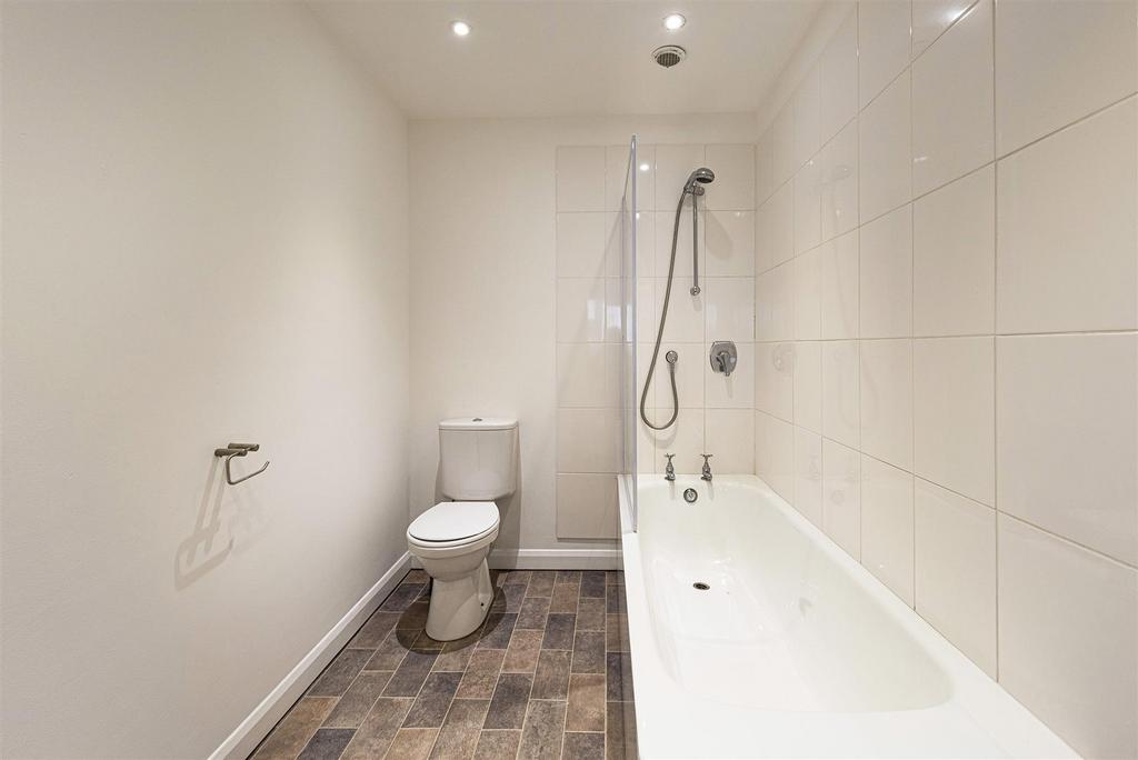 Flat 118 A Camden Rd, TN1 2 QZ 013.jpg