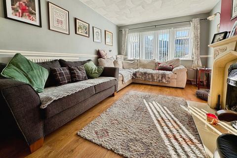 5 bedroom bungalow for sale, Tan Alltran Close, Holyhead, Anglesey, LL65