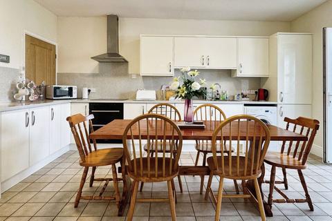 2 bedroom flat for sale, Lon Isallt, Trearddur Bay, LL65