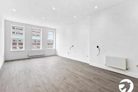 Studio to rent, Lowfield Street, Dartford, Kent, DA1