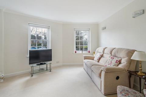 4 bedroom detached house for sale, Marsworth Avenue, Pinner HA5