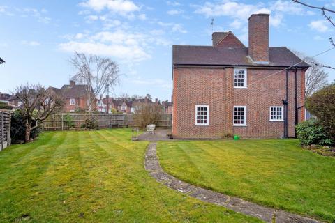 4 bedroom detached house for sale, Marsworth Avenue, Pinner HA5