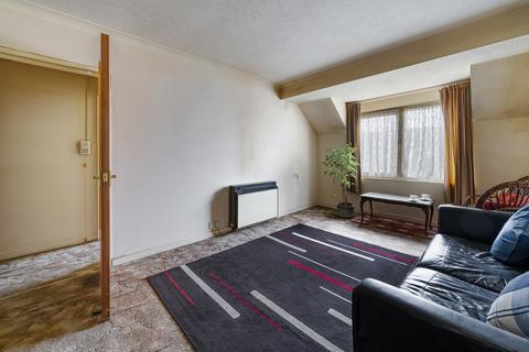 1 bedroom apartment for sale, Beehive Lane, Ilford