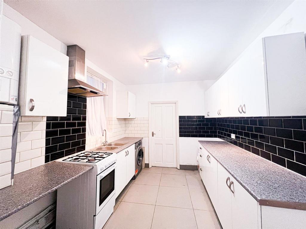 Sunnyside Rd E10