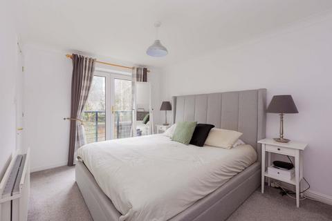 33 Grasholm Way, Slough, SL3 8WE