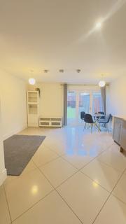 2 bedroom terraced house to rent, Hunterscraig Drive, Glasgow G5