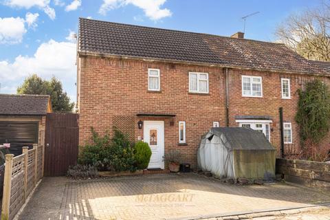 7 Barn Close, Pease Pottage, Crawley, RH11 9AN