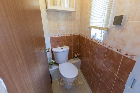 7 Barn Close, Pease Pottage, Crawley, RH11 9AN
