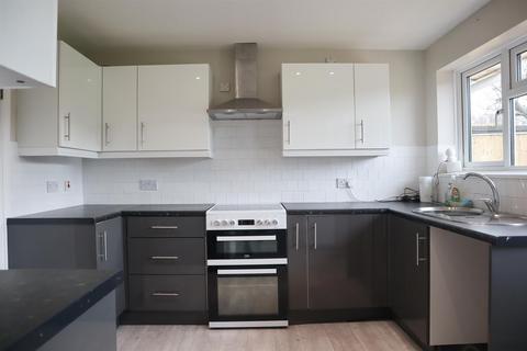 5 bedroom house to rent, Priory Road, Bristol BS20