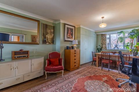 2 bedroom semi-detached bungalow for sale, Meadow Close, Rottingdean, Brighton BN2