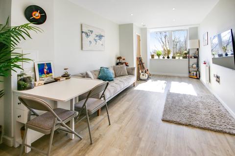 2 bedroom apartment for sale, Wood Street, East Grinstead, RH19