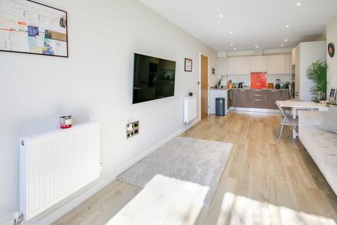 2 bedroom apartment for sale, Wood Street, East Grinstead, RH19