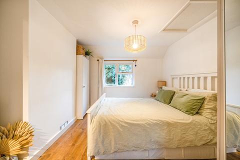 44 Brewery Road, Bromley, BR2 8LG