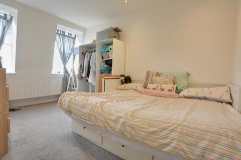 undefined, Lumley Road, Horley, RH6