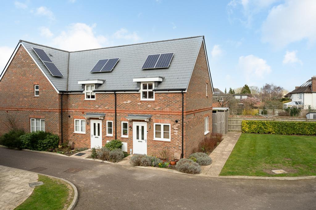 28-Hedges-Way-