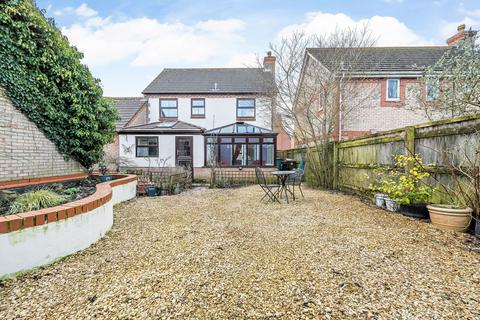 35 Brewer Mead, Chippenham, SN15 3FB