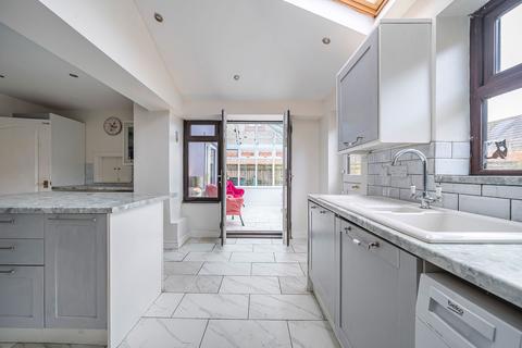 35 Brewer Mead, Chippenham, SN15 3FB