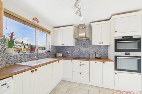 4 bedroom semi-detached house for sale, Chestnut Close, Gresford, Wrexham