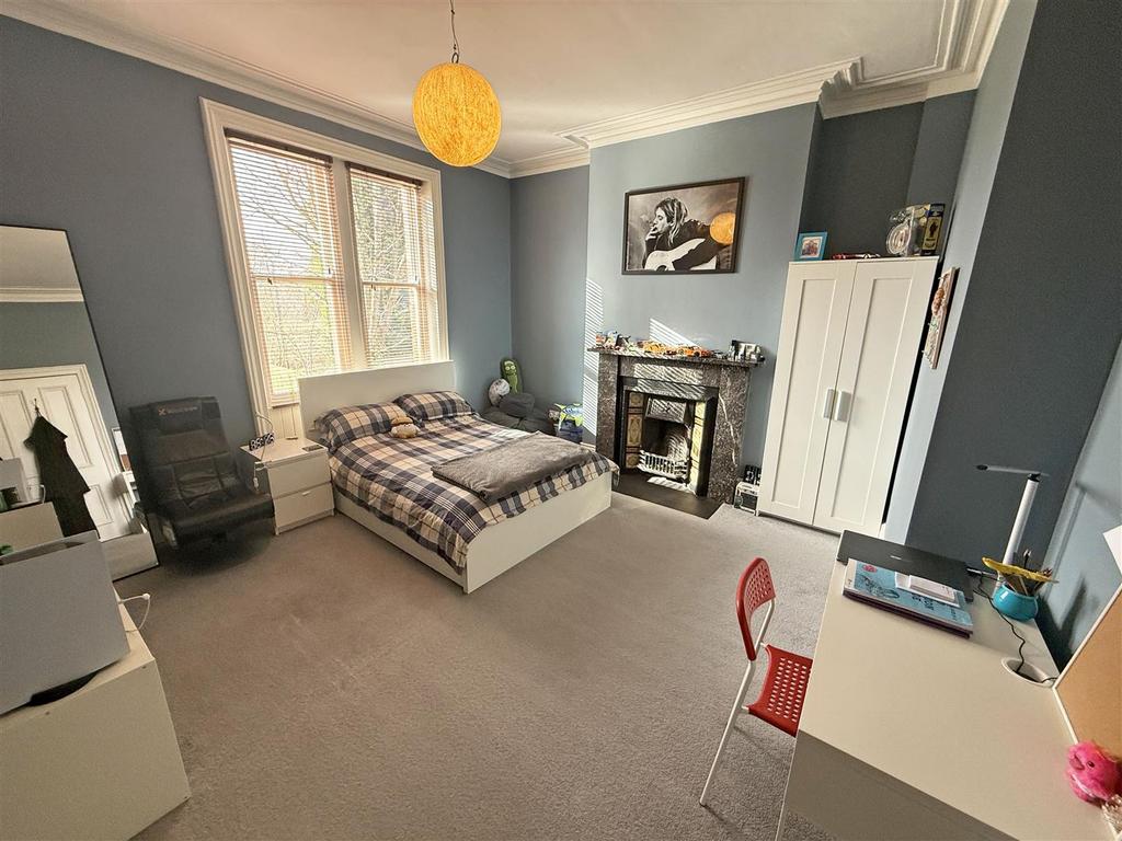 Bedroom 2.jpg