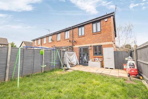 9 Thorn Drive, George Green, Slough, SL3 6SA