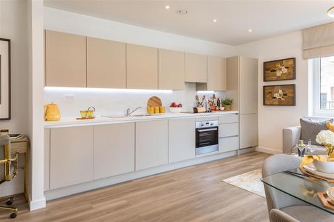 2 bedroom flat for sale, Glenburnie Road, Tooting, London