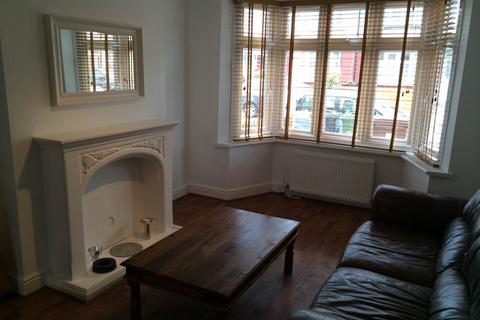 3 bedroom terraced house for sale, Whalebone Avenue, Chadwell Heath