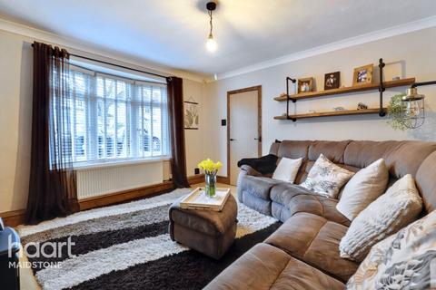 4 bedroom semi-detached house for sale, Surrey Road, Maidstone