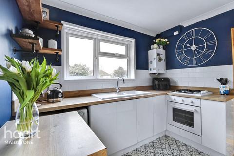 4 bedroom semi-detached house for sale, Surrey Road, Maidstone