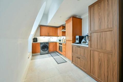 2 bedroom penthouse for sale, West Block, Forum Magnum Square, London, SE1