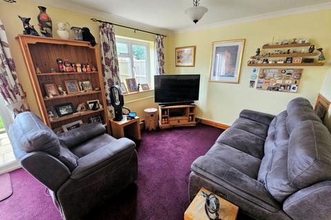 3 bedroom terraced house for sale, 23 Elm Close, Bordon
