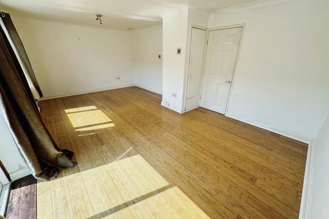 61 Bermuda Close, Basingstoke, RG24 9PE
