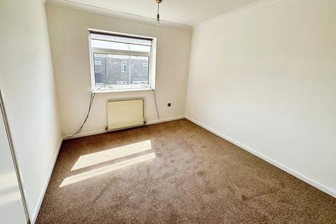 61 Bermuda Close, Basingstoke, RG24 9PE